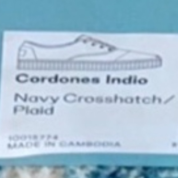 Toms brand red and blue plaid fabric sneakers. Women’s Size 9.  Great condition - Picture 11 of 11